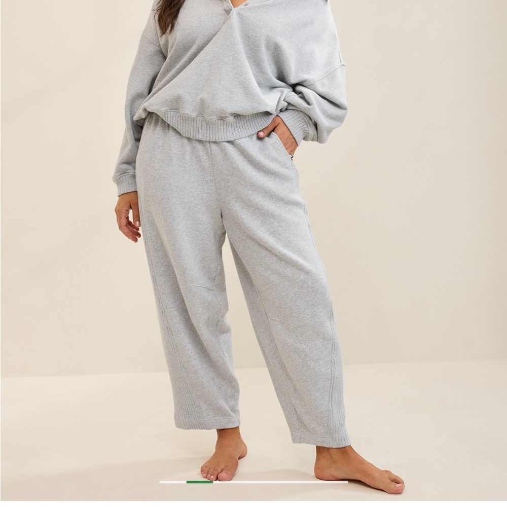 Aerie Heather Gray Barrel Sweatpants